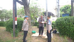 Jumat Berkah, Kepedulian Si Propam Polresta Sidoarjo