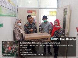 Bupati Pandeglang Melalui Dinkes Pandeglang Menyerahkan Bantuan Alat Antropometri KIT 