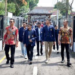 Mahasiswa UNMER (Universitas Merdeka) Kuliah Lapangan Penologi dan Viktimologi di Lapas Kelas I Malang