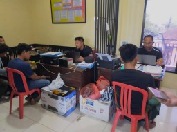 Tiga Pemuda Terduga Pelaku Penganiayaan di Amankan Sat Reskrim Polres Sampang