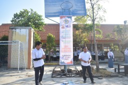 MPLS 2023, Kepsek SMK Unitomo Ajak Siswa Beradaptasi Secara Edukatif dan Menyenangkan