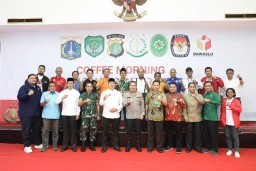"Wujudkan Pemilu Aman Tahun 2024" Polres Metro Jakarta Timur Gelar Coffee Morning Bertempat di Aula Lt 6 Mapolres