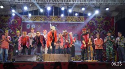 Bupati Kapuas Hulu Menutup Pekan Gawai Dayak ke - II Kabupaten Kapuas Hulu Tahun 2023