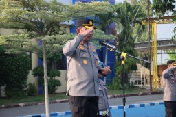 Kapolres Bangkalan Memberikan Reward Penghargaan Kepada 47 Anggota Punggawa
