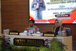 Kapolres Jembrana Buka Giat Coaching Clinic Dalam Penguatan Kapasitas Pelayanan Prima Kepolisian