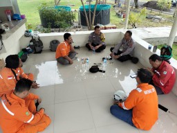 Polsek Tandes Mengajak Dialogis Para Crew Obvitnas PLN Margomulyo Surabaya