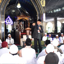 Kyai Sepuh Bersama Dai Kondang, Semarakkan Bulan Muharam di Lapas Kelas I Malang
