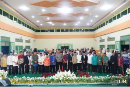 Wabup Kapuas Hulu Membuka Kegiatan Pelatihan Da'i dan Silaturahmi Da'i Serantau 