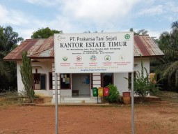 PT. PTS Pasang Portal Jalan Menuju Kebun Masyarakat Tampa Sosialisasi, Kangkangi Hak Adat