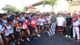 Kapolres Jembrana Bersama Forkopimda Lepas Lomba Lari 8K Tingkat SMP, SMA/SMK Se-Kabupaten Jembrana