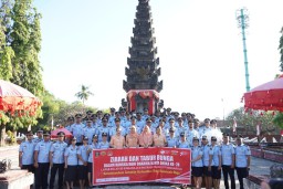 Lapas Kelas IIB Singaraja, Laksanakan Giat Ziarah dan Upacara Tabur Bunga Untuk Mengenang Jasa Para Pahlawan