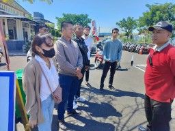 Pemohon SIM Satpas Colombo Surabaya, Senang Dapat Pengarahan dari Petugas