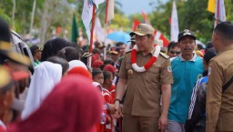 Bupati Kapuas Hulu Membuka KOSN dan FLS2N Tingkat SD se-kecamatan Kalis Tahun 2023