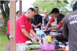 Dalam Rangka Memeriahkan HUT Republik Indonesia ke-78 Diskominfotik Gelar Lomba Masak Nasi Goreng Merah Putih