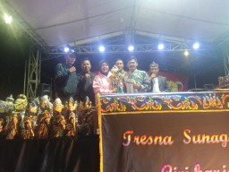 HUT Ke 78 RI Tingkat Kecamatan Cimanggu Dimeriahkan Wayang Golek 