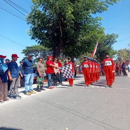 Rayakan HUT Kemerdekaan RI-78 Kecamatan Berbek,Adakan Lomba Gerak Jalan
