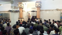 Kunjungi Ponpes Al-Ubaidah, Kapolres Nganjuk Minta Santri Jaga Persatuan dan Kesatuan Bangsa