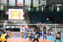 Tim Voli Putri Jatim Lolos Babak 8 Besar Kapolri Cup 2023 di Gresik