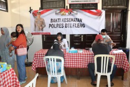 Polres Buleleng Peduli Warga Lansia Yang Kurang Sehat Bakti Kesehatan