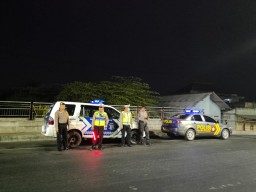 Polsek Benowo Rutin Gelar Patroli Blue Light Antisipasi Kejahatan di Malam Hari