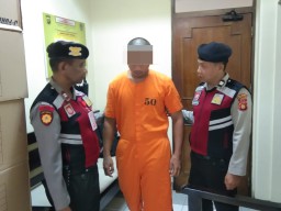 Seorang Buruh di Bekuk Sat Resnarkoba Polres Bandara Ngurah Rai Simpan Shabu di Dalam Potongan Batang Kamboja