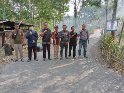 Masyarakat Desa Cijaralang Sambut Baik Pembang unan Jalan Lingkungan Kampung Cicadas Yang Berkualitas
