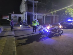 Polres Jembrana Jaga Keamanan Ketertiban di Malam Hari Dengan Patroli Cahaya Biru Rahayu
