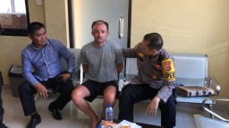 Seorang Nelayan Menemukan WNA Tengah Laut Candidasa di Amankan Polres Karangasem