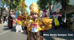 Gelar Pawai Budaya HUT RI ke 78, TK Adz - Dzakirin Blindungan Tampil Memukau