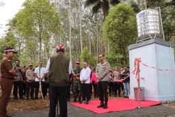 Bakti Sosial Polres Malang, Berikan Sumur Bor dan Fasilitas Air Bersih di Desa Tegalrejo Sumawe