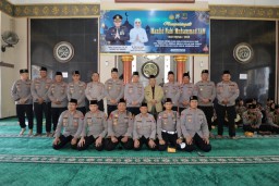 Polrestabes Surabaya Gelar Peringatan Maulid Nabi Muhammad SAW