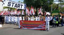 Meriahkan HUT RI ke-78, MKKS SMA Negeri Tulungagung Ikuti Pawai Budaya Bhineka Tunggal Ika