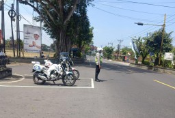 Polres Jembrana Meningkatkan Keselamatan Lalu Lintas di Simpang Tugu Kaliakah