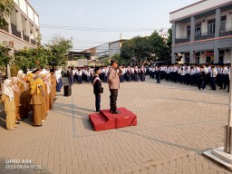 Kapolsek Rajeg Bersama Anggota Laksanakan Giat Pembinaan Siswa-siswi SMP Islam AYATRA Rajeg