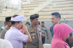 Wujudkan Bali Zero Rabies, Bhayangkari Gelar Vaksinasi Gratis