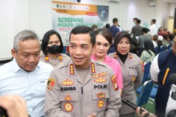Operasi Katarak Gratis, Antusias Masyarakat Membludak ke Polres Metro Jakarta Timur