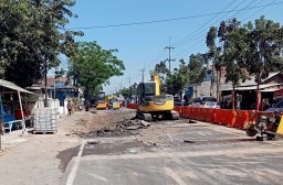 Proyek Pembangunan Jalan Raya Guyangan Diduga Tidak Sesuai Dengan Perencanaan dan Tidak Ada K3