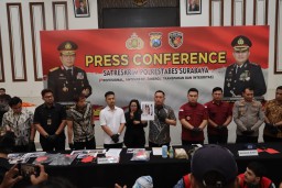 Pencuri International Asal Pakistan Dibekuk Usai Beraksi di Toko Tomli Wafa