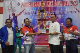 Wabup Kapuas Hulu Menutup Porseni Tingkat SD dan SMP Kabupaten Kapuas Hulu