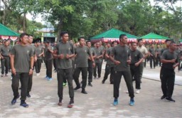 Dandim 1206/Psb Pimpin Senam dan Joget Komando Bersama Seluruh Prajurit Kodim 1206/Psb