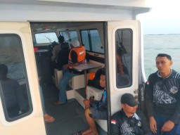 Berkat Command Center 110, Satpolair Polresta Tangerang Evakuasi Nelayan di Tengah Laut