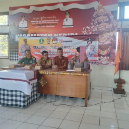 Danramil 1619-04/Kediri Hadiri Kegiatan Deklarasi Pemilu Damai 2024 di Kecamatan Kediri