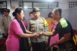 Belasungkawa Untuk Almarhum Ni Luh Ayu Ariesta Devi Oleh Kapolres Jembrana dan Bhayangkari