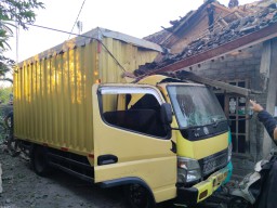 Kecelakaan Lalu Lintas Menyebabkan Kerusakan Serius Telah Ditangani Unit Laka Polres Jembrana