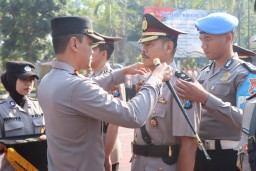 Kapolres Malang Pimpin Sertijab Tujuh Kapolsek dan Dua Kasat