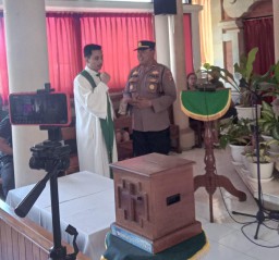 Minggu Kasih, Aman dan Damai Atas Kehadiran Polsek Kota Jembrana Dalam Pengamanan Ibadah Gereja
