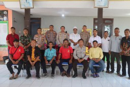 Polres Pasuruan Kota Giat Jum’at Curhat, Menyajikan Solusi Untuk Permasalahan di Desa Kedawung Kulon