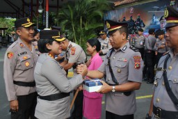 Polres Bandara Ngurah Rai Gelar Acara Sertijab dan Pelantikan Pejabat Kasat Baru