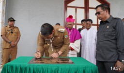 Bupati Kapuas Hulu Resmikan Gereja Santo Lukas Stasi Bongkong Paroki Santo Yohanes Penginjil Dangkan Silat Hilir