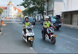Tingkatkan Pelayanan Publik, Polrestabes Surabaya Siapkan SPKLU PLN